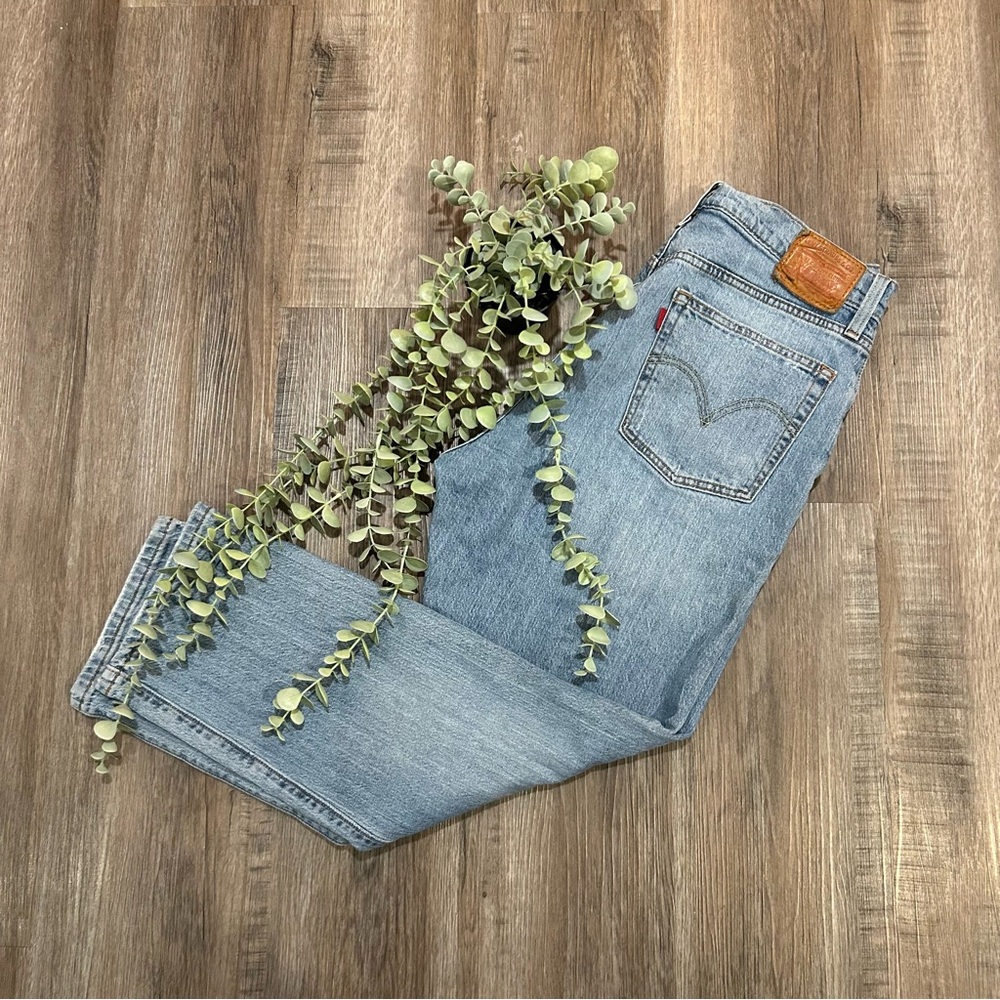 Levi’s Premium Denim 501 Jeans